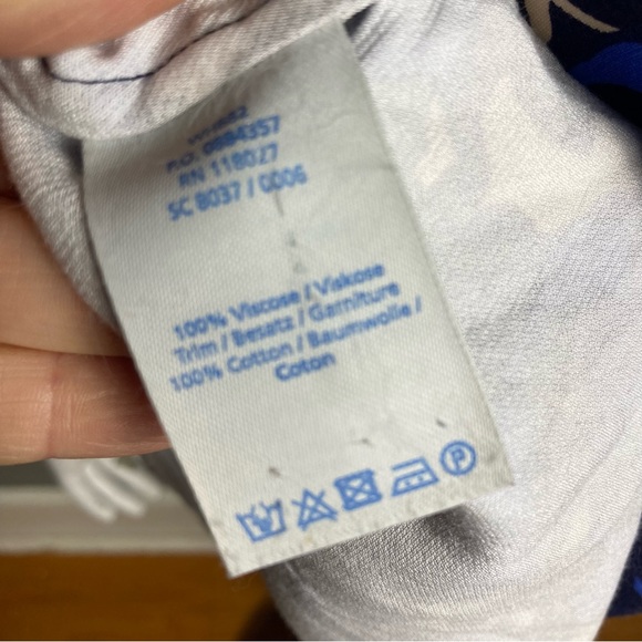 Boden dress size 8 lace mixed media floral blue black lace whimsigoth - Picture 8 of 9